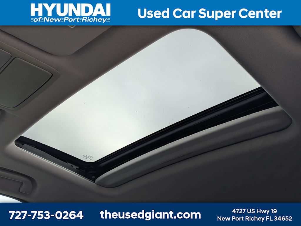 Thumbnail: 2017 Honda CR-V - 22