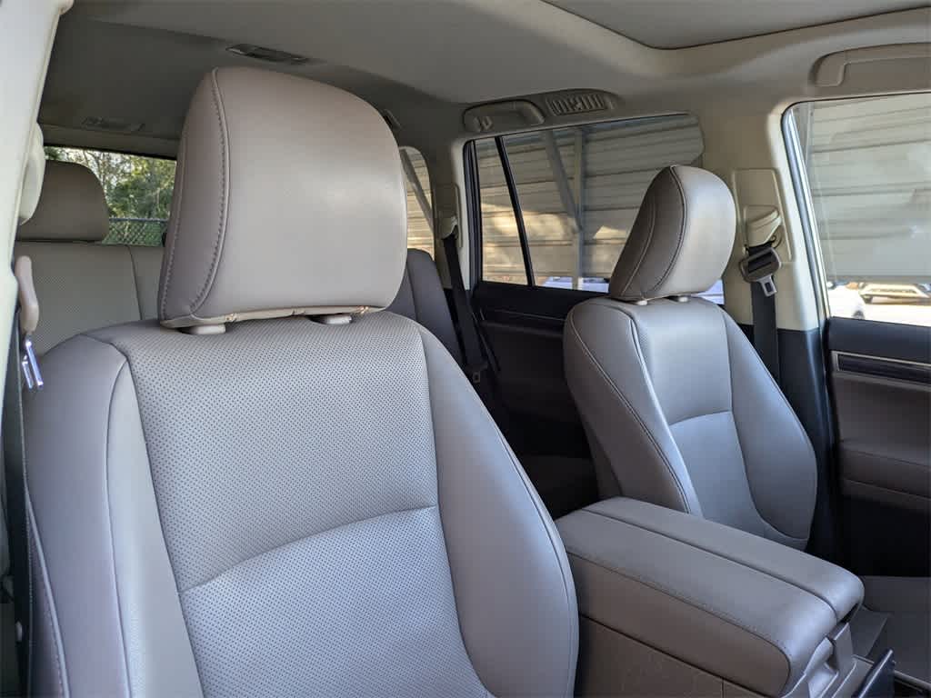 Thumbnail: 2021 Lexus GX - 6