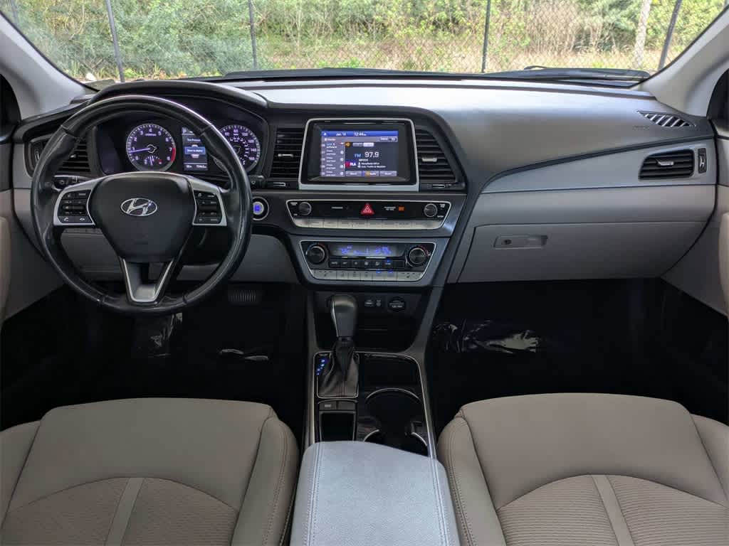 Thumbnail: 2019 Hyundai Sonata - 16