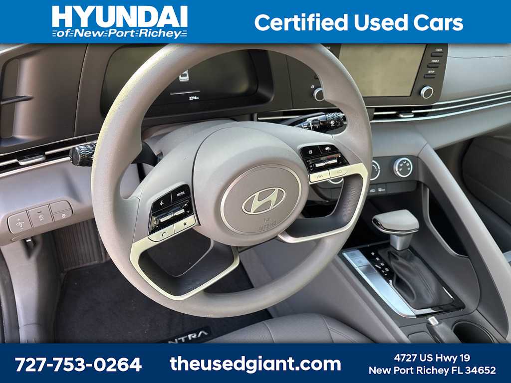 Thumbnail: 2025 Hyundai Elantra - 10