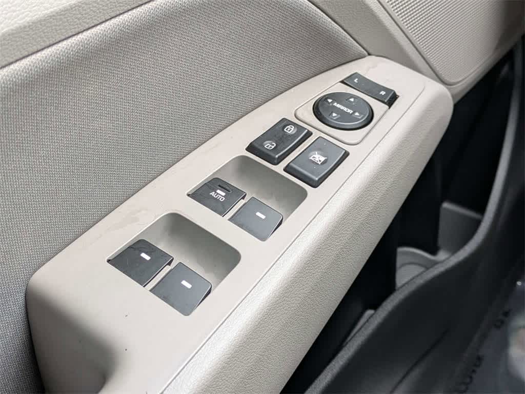 Thumbnail: 2020 Hyundai Elantra - 25