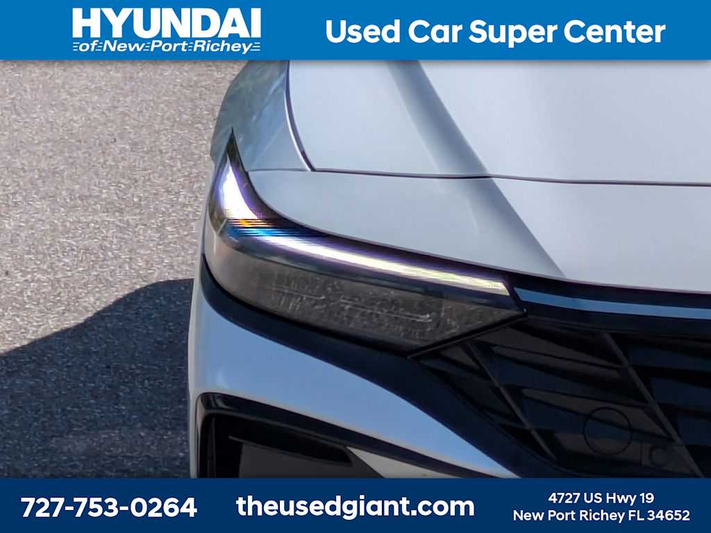 Thumbnail: 2025 Hyundai Elantra - 9