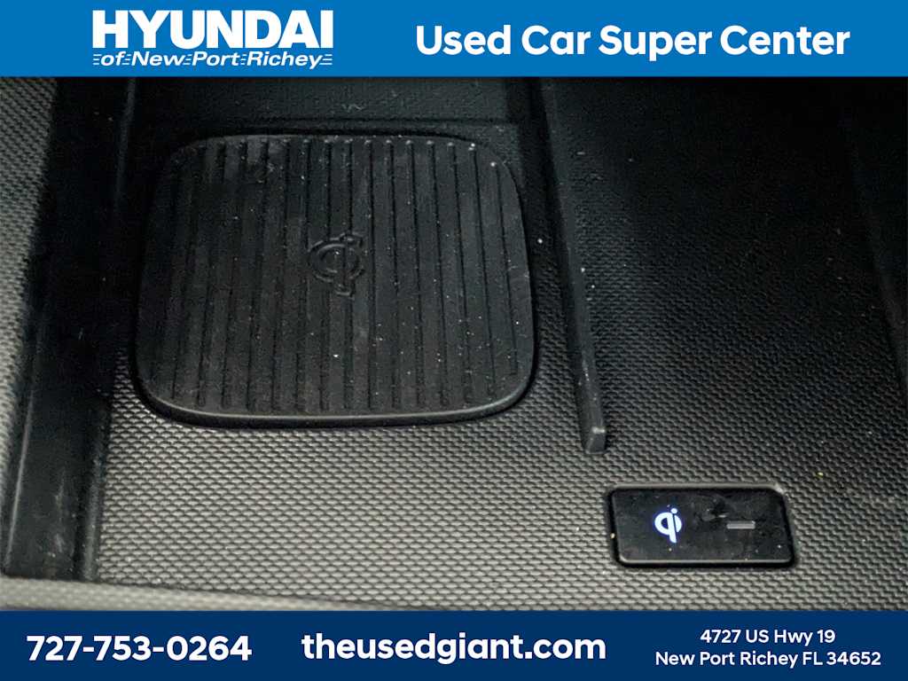 Thumbnail: 2025 Hyundai Elantra - 25