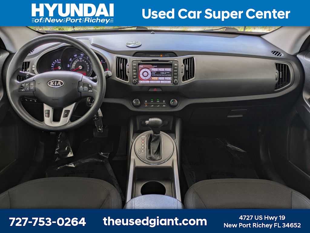 Thumbnail: 2011 Kia Sportage - 16