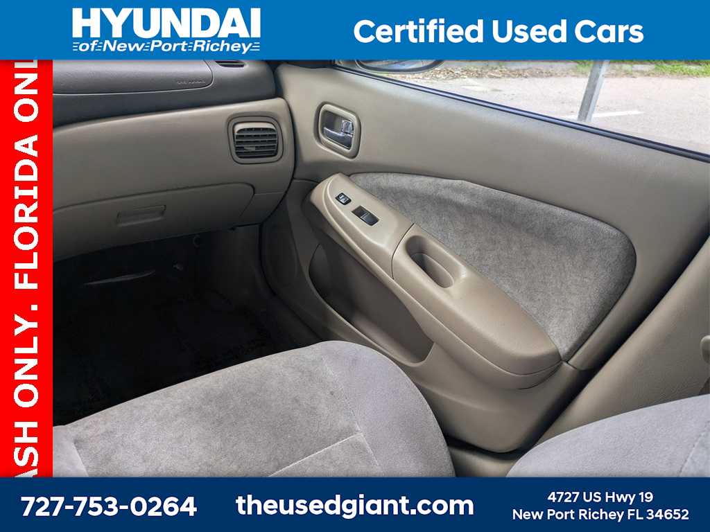 Thumbnail: 2003 Nissan Sentra - 15
