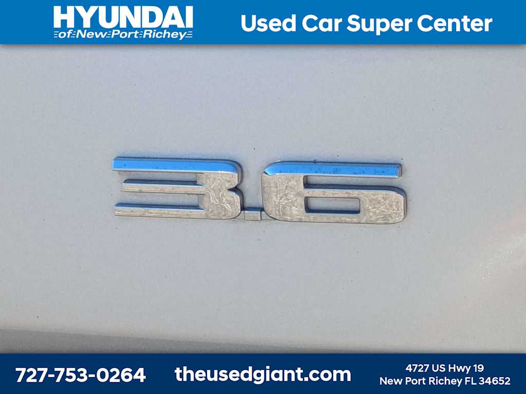 Thumbnail: 2015 Cadillac SRX - 14