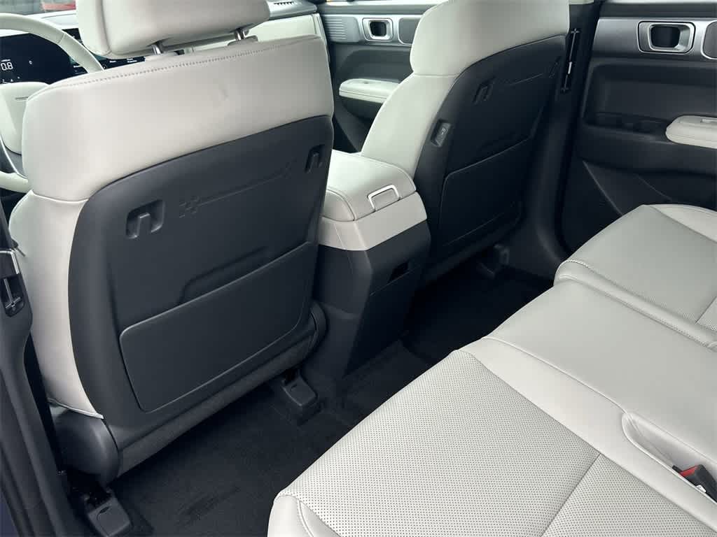 2025 Hyundai Santa Fe SEL 17