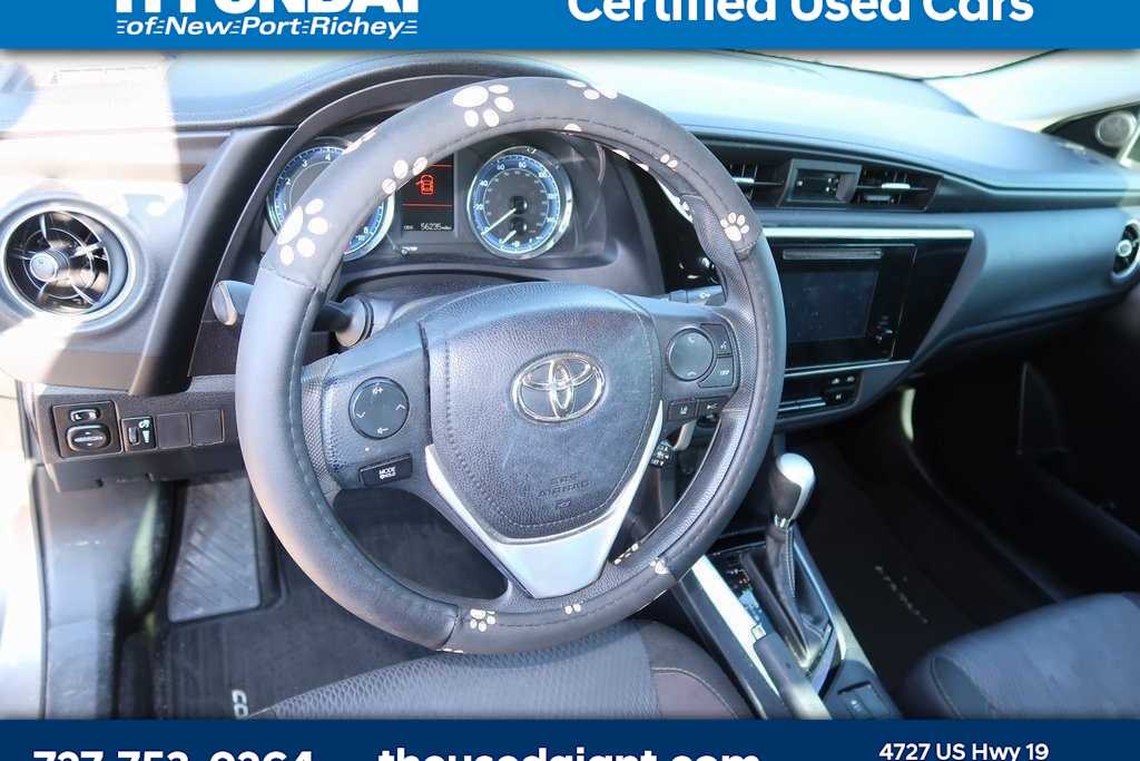 Thumbnail: 2018 Toyota Corolla - 10