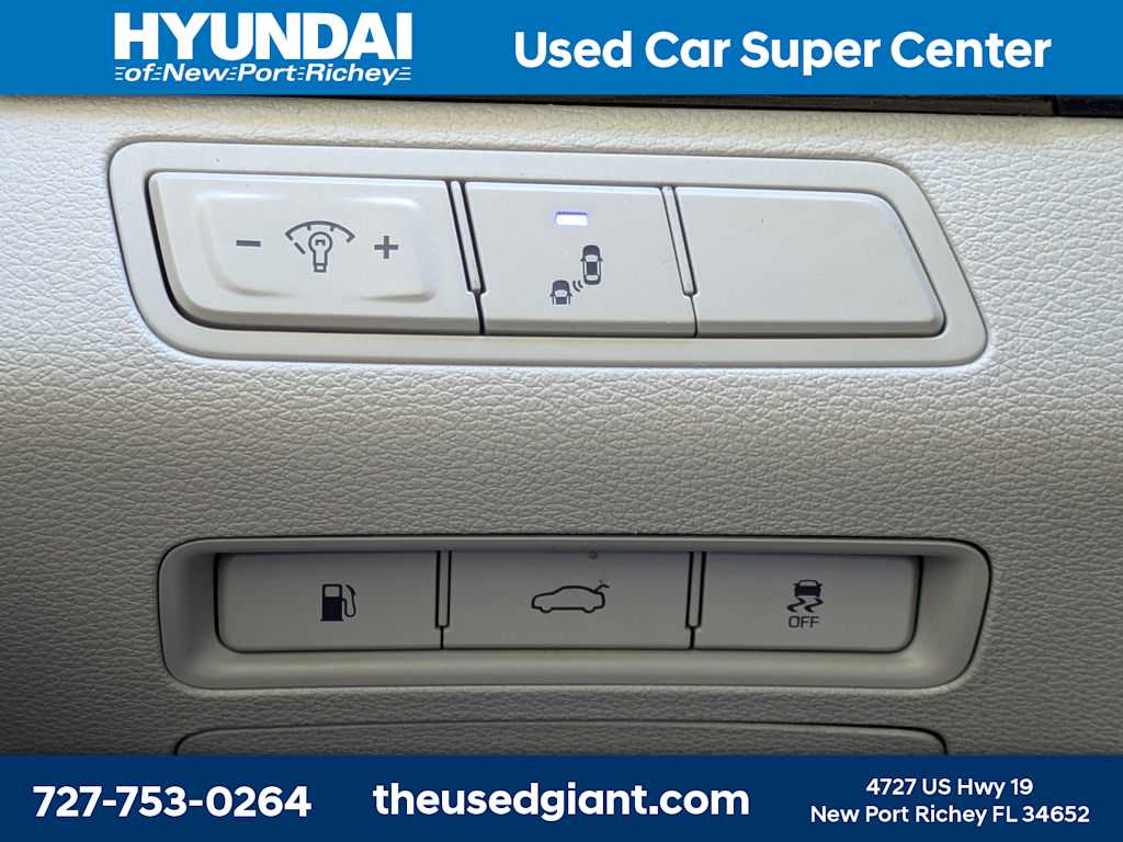 Thumbnail: 2017 Hyundai Sonata - 30