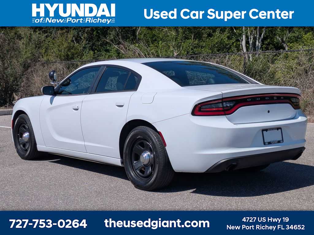 Thumbnail: 2016 Dodge Charger - 3
