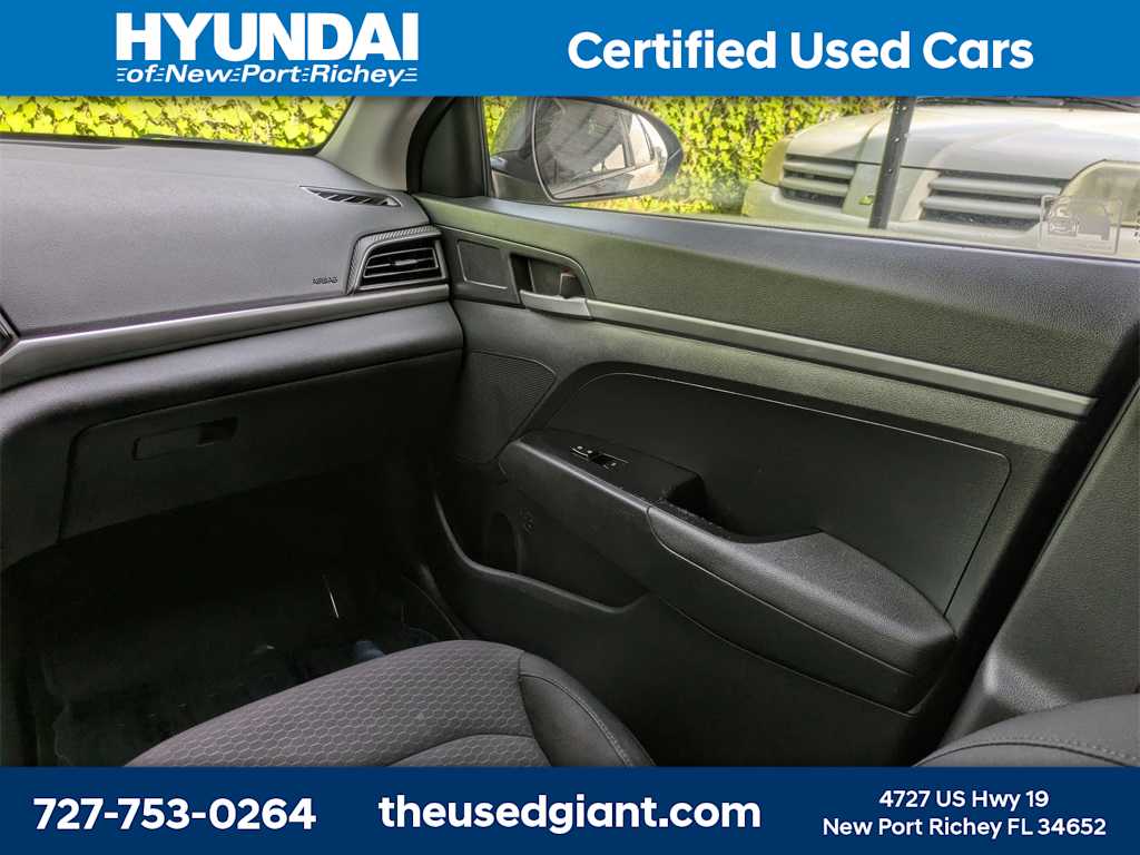 Thumbnail: 2019 Hyundai Elantra - 18