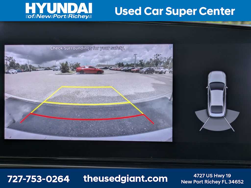 Thumbnail: 2022 Hyundai Elantra - 22