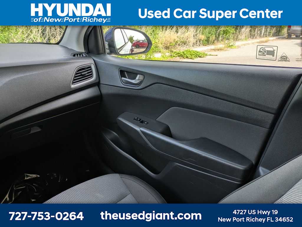 Thumbnail: 2021 Hyundai Accent - 16
