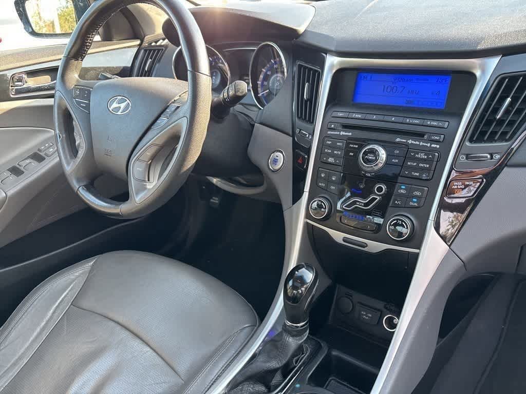 Thumbnail: 2011 Hyundai Sonata - 7