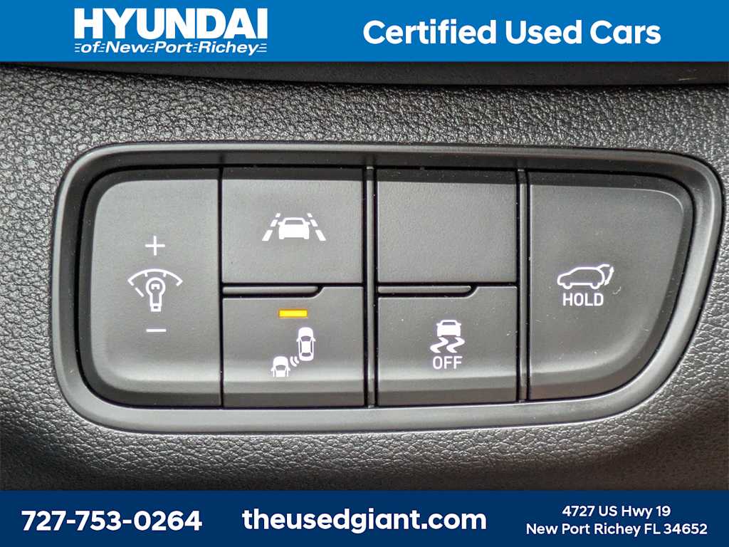 Thumbnail: 2020 Hyundai Santa Fe - 34
