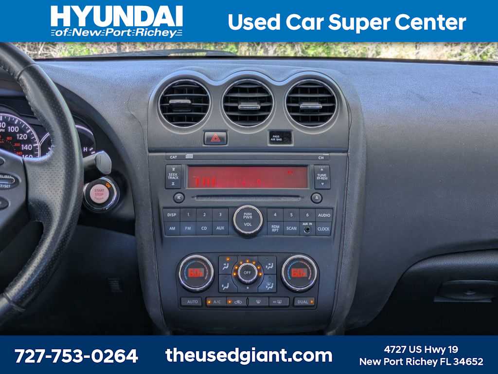 Thumbnail: 2012 Nissan Altima - 19