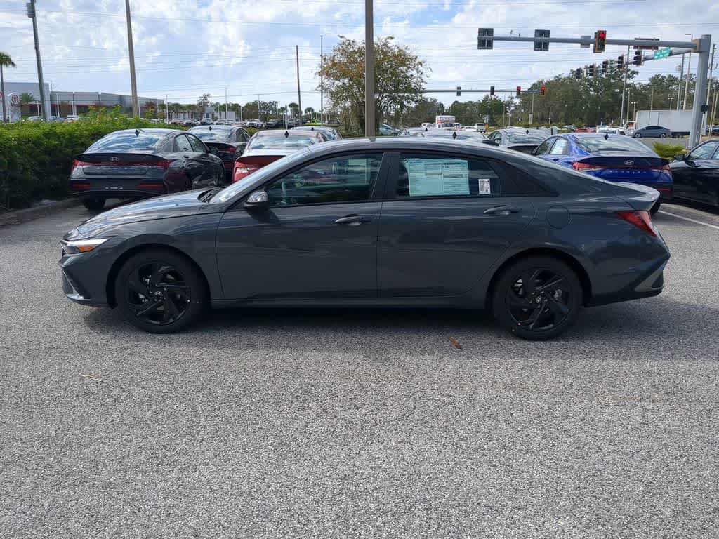 Thumbnail: 2026 Hyundai Elantra - 3