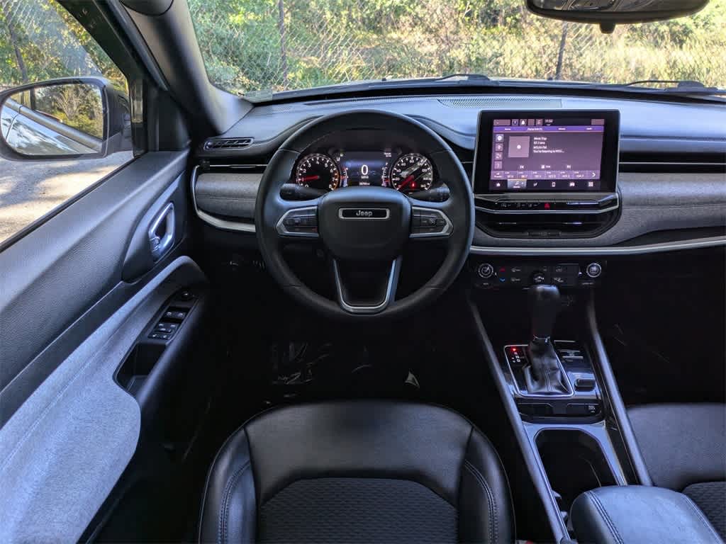 Thumbnail: 2023 Jeep Compass - 18