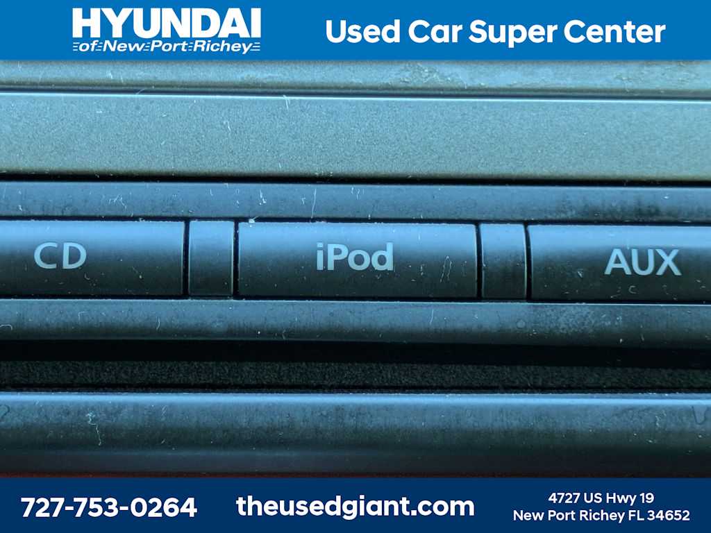 Thumbnail: 2012 Nissan Sentra - 20