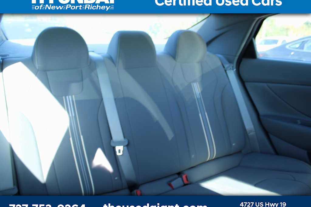 Thumbnail: 2022 Hyundai Elantra - 8