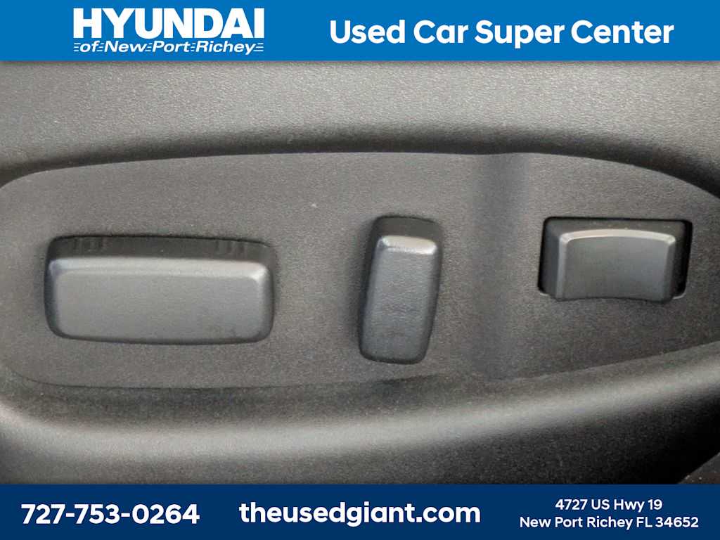 Thumbnail: 2015 Cadillac SRX - 23