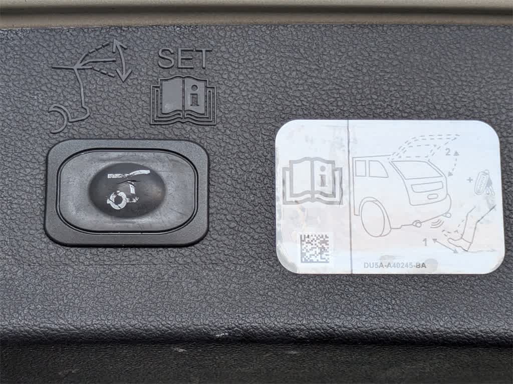 Thumbnail: 2017 Ford Escape - 13