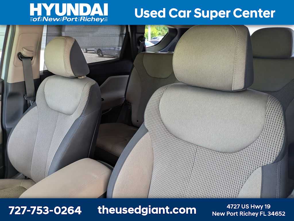 Thumbnail: 2019 Hyundai Santa Fe - 7