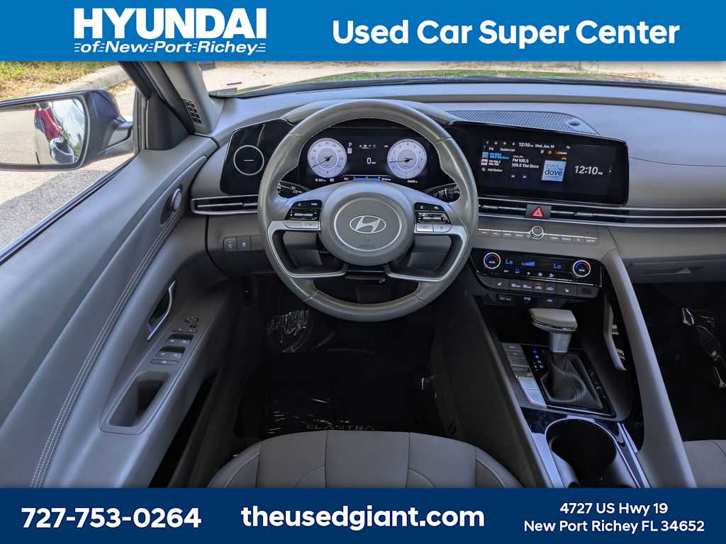 Thumbnail: 2025 Hyundai Elantra - 16