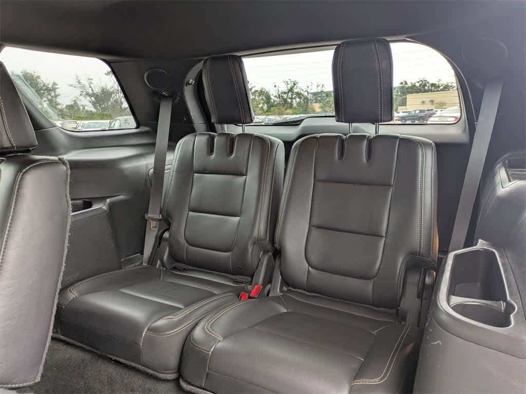 Thumbnail: 2015 Ford Explorer - 18