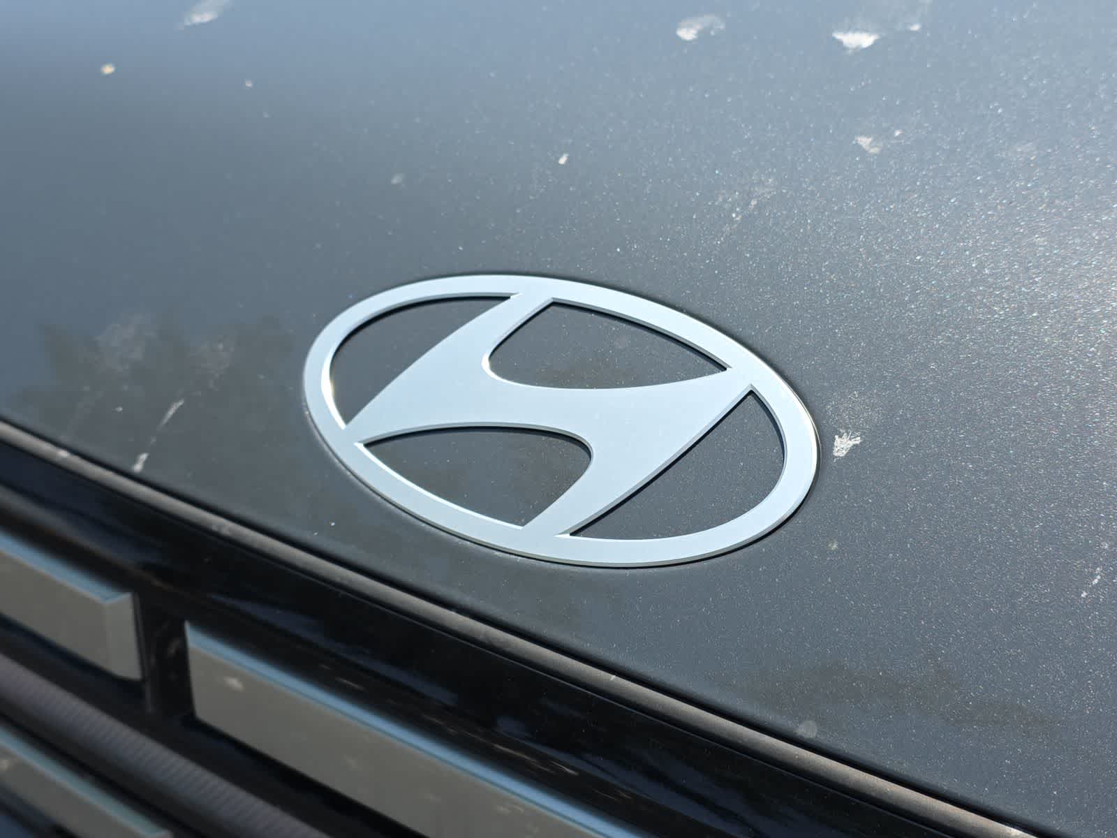 2025 Hyundai Santa Fe SEL 10