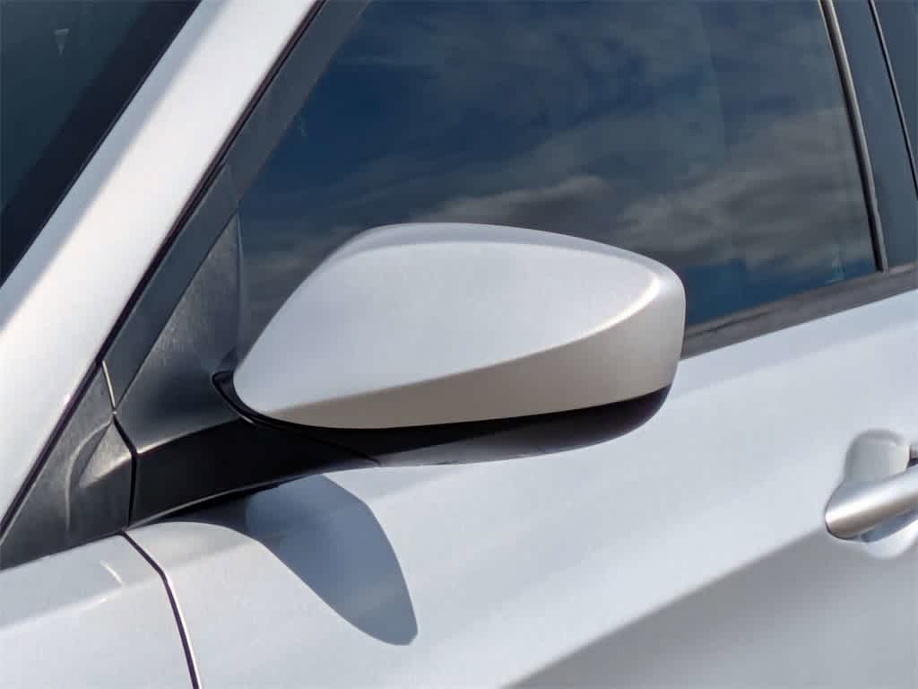 Thumbnail: 2013 Hyundai Accent - 11