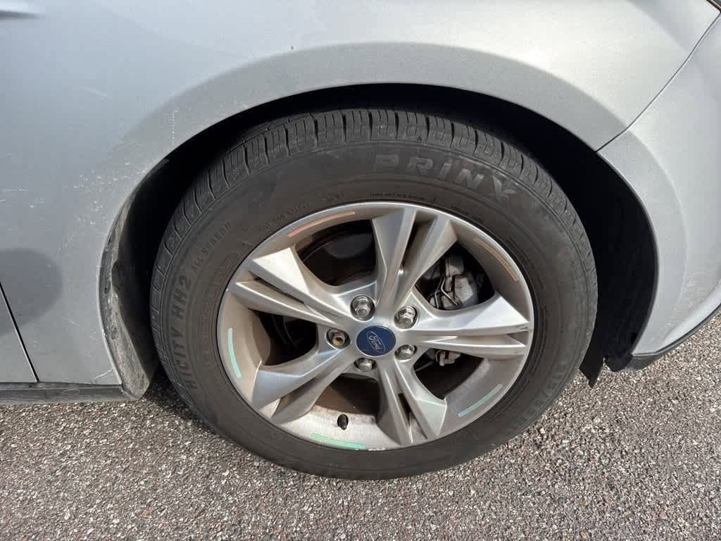 Thumbnail: 2013 Ford Focus - 6