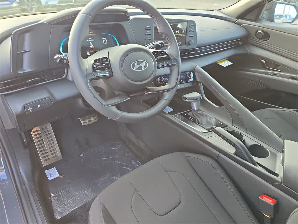 Thumbnail: 2026 Hyundai Elantra - 15