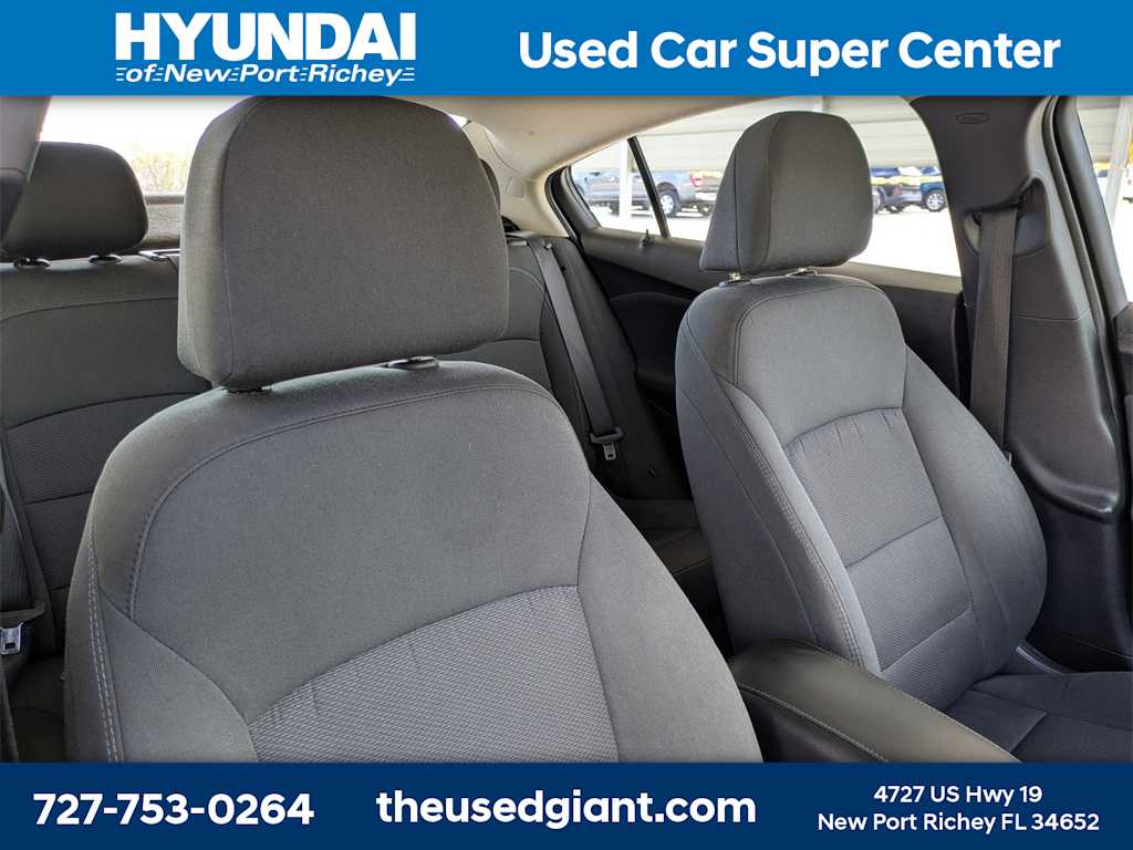 Thumbnail: 2018 Chevrolet Cruze - 6