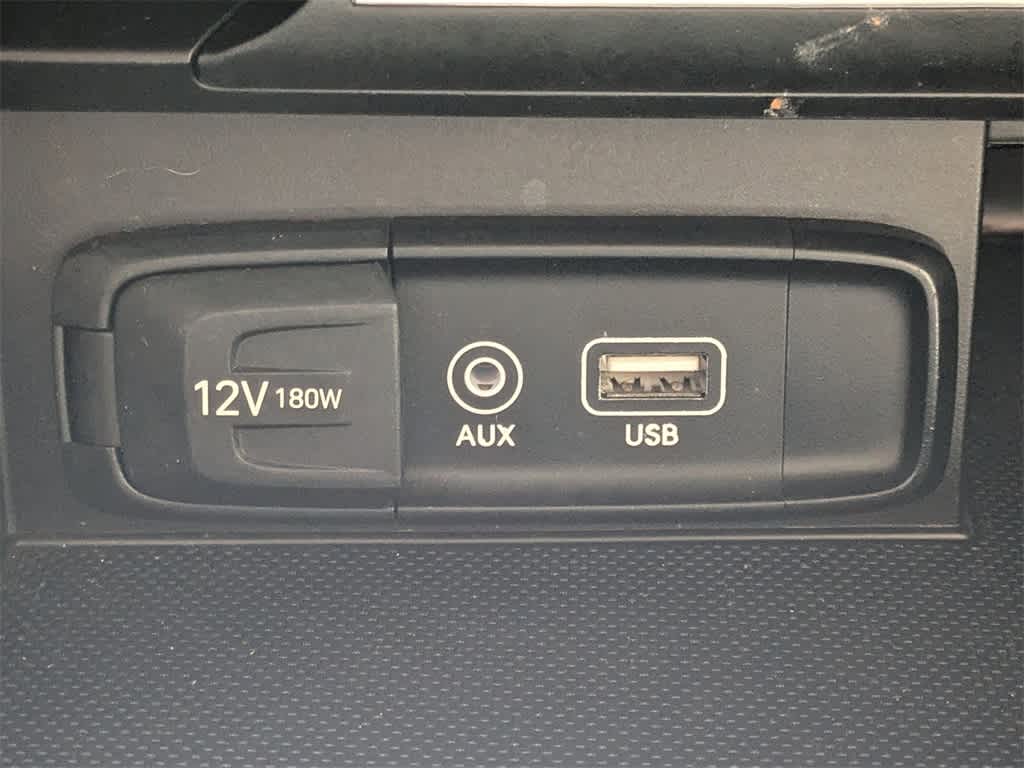 Thumbnail: 2020 Genesis G70 - 28