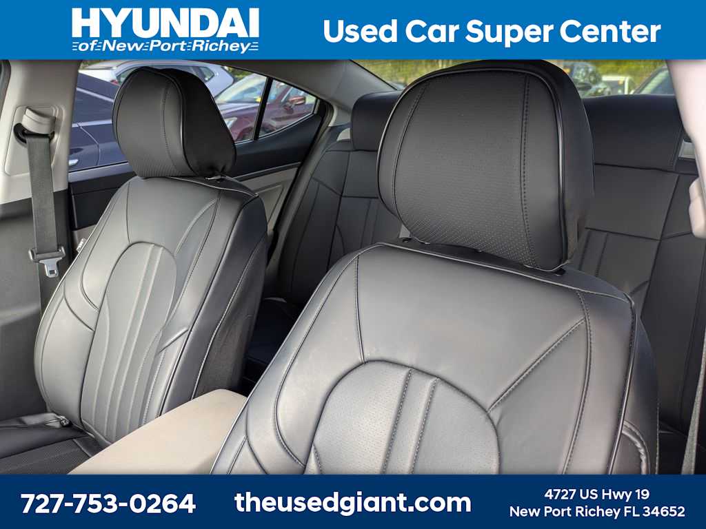 Thumbnail: 2018 Hyundai Elantra - 3