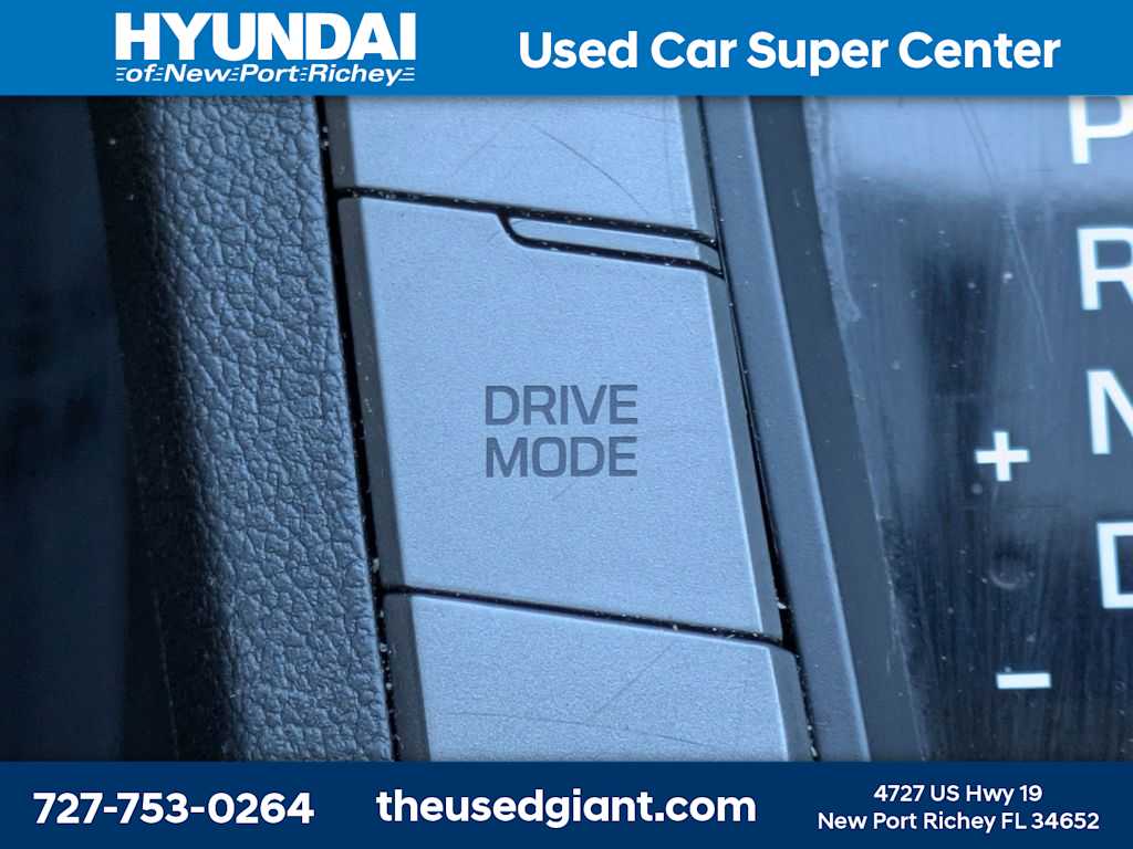 Thumbnail: 2017 Hyundai Elantra - 24