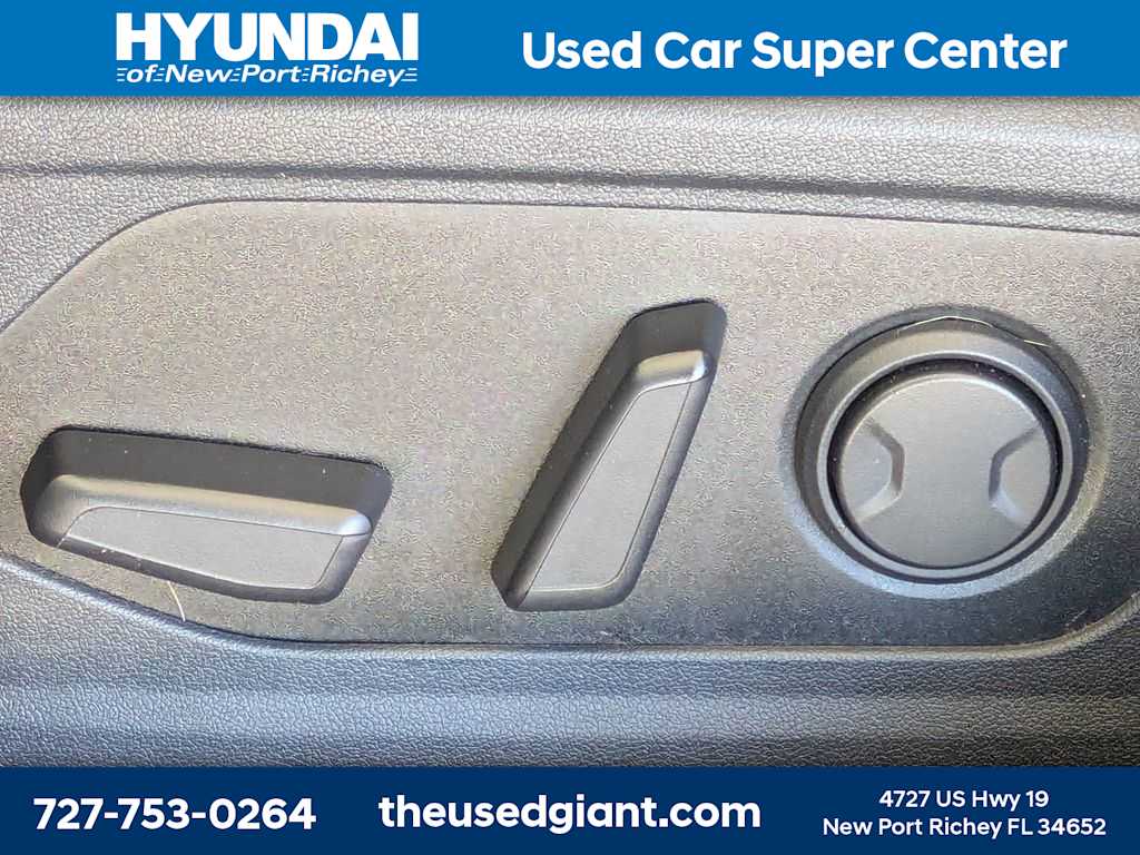 Thumbnail: 2023 Hyundai Elantra - 20