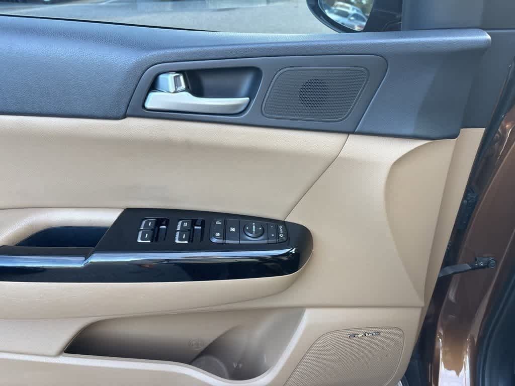 Thumbnail: 2017 Kia Sportage - 11