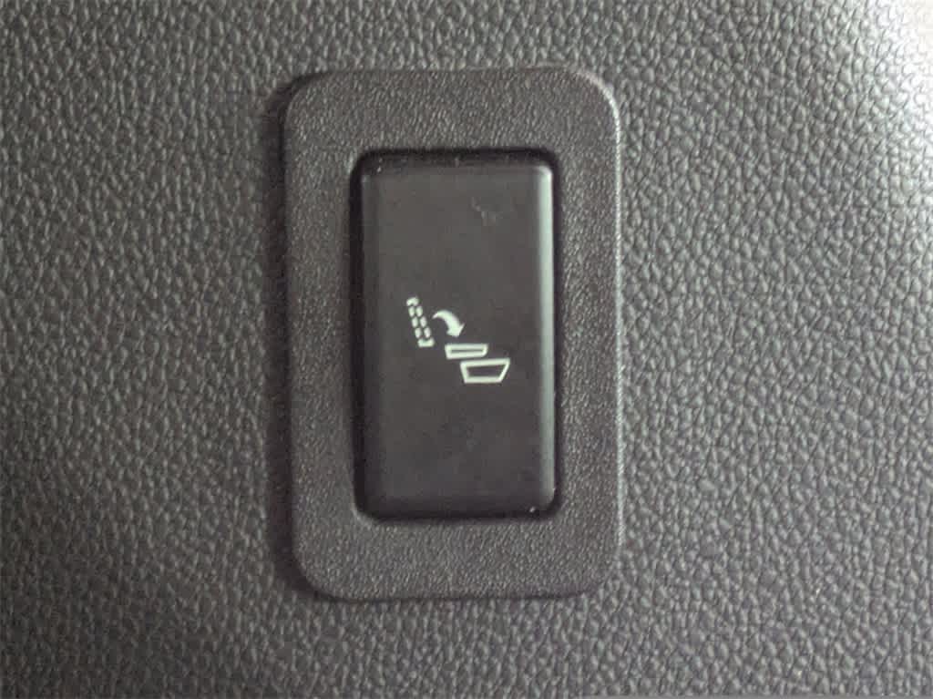 Thumbnail: 2023 Chevrolet Tahoe - 20