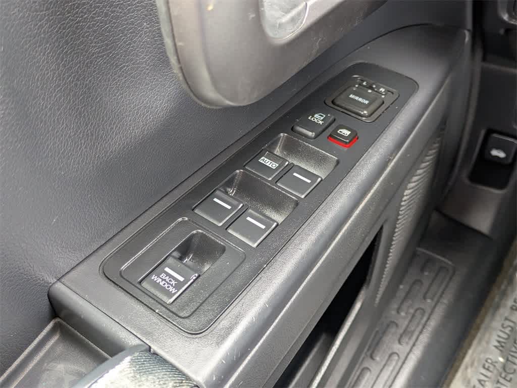 Thumbnail: 2014 Honda Ridgeline - 27