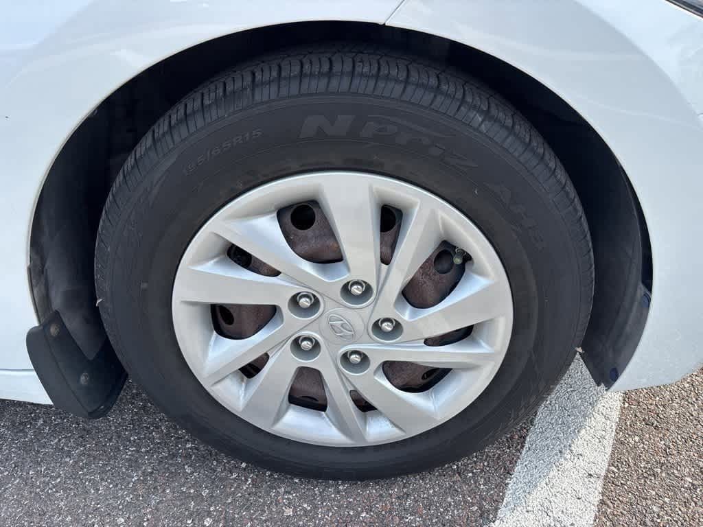 Thumbnail: 2018 Hyundai Elantra - 6