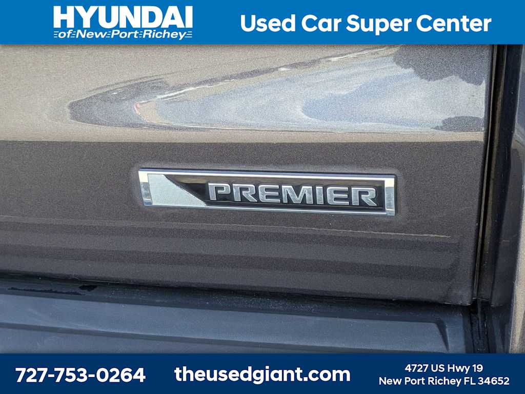 Thumbnail: 2018 Chevrolet Suburban - 14