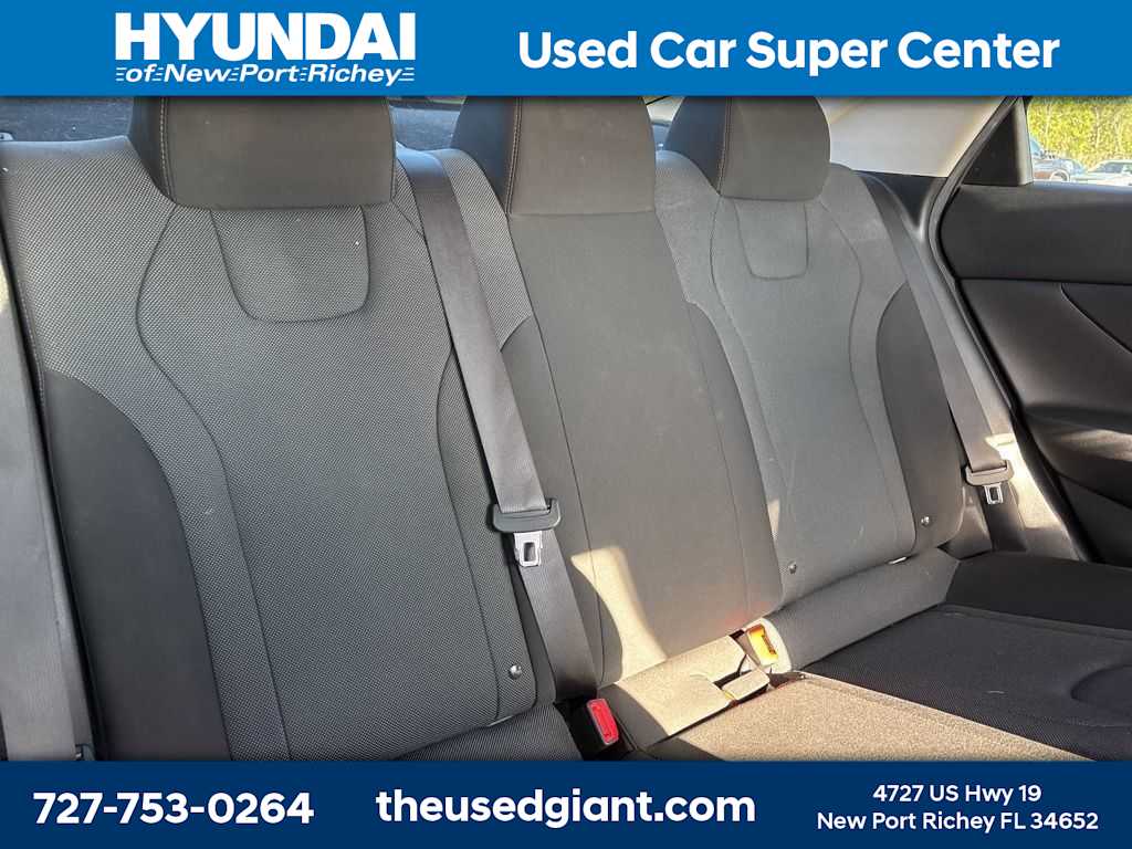 Thumbnail: 2023 Hyundai Elantra - 8