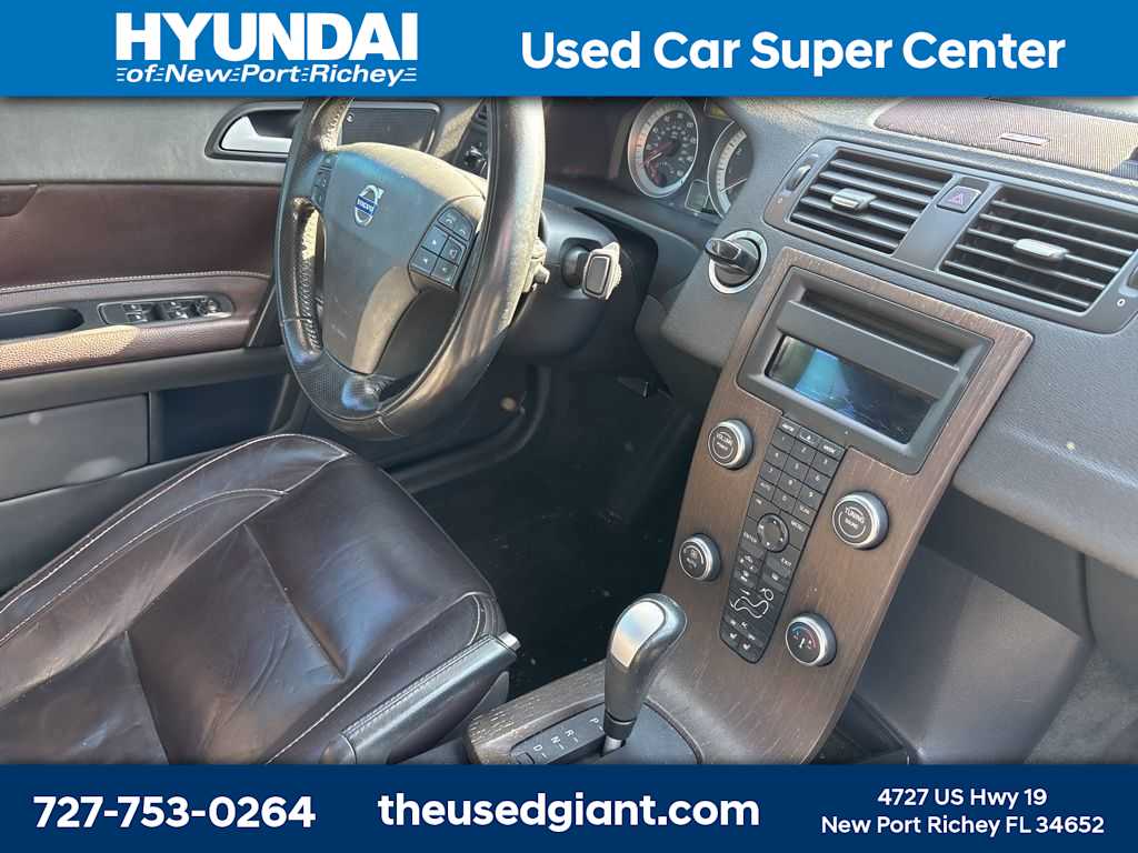 Thumbnail: 2013 Volvo C70 - 6