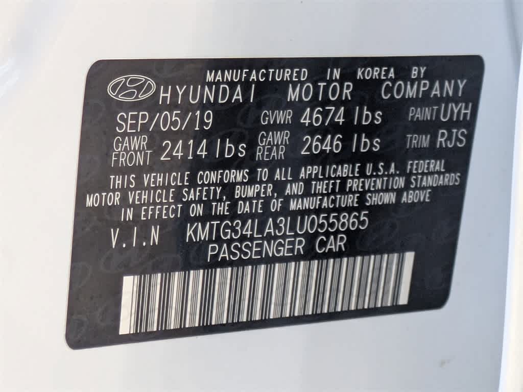 Thumbnail: 2020 Genesis G70 - 41