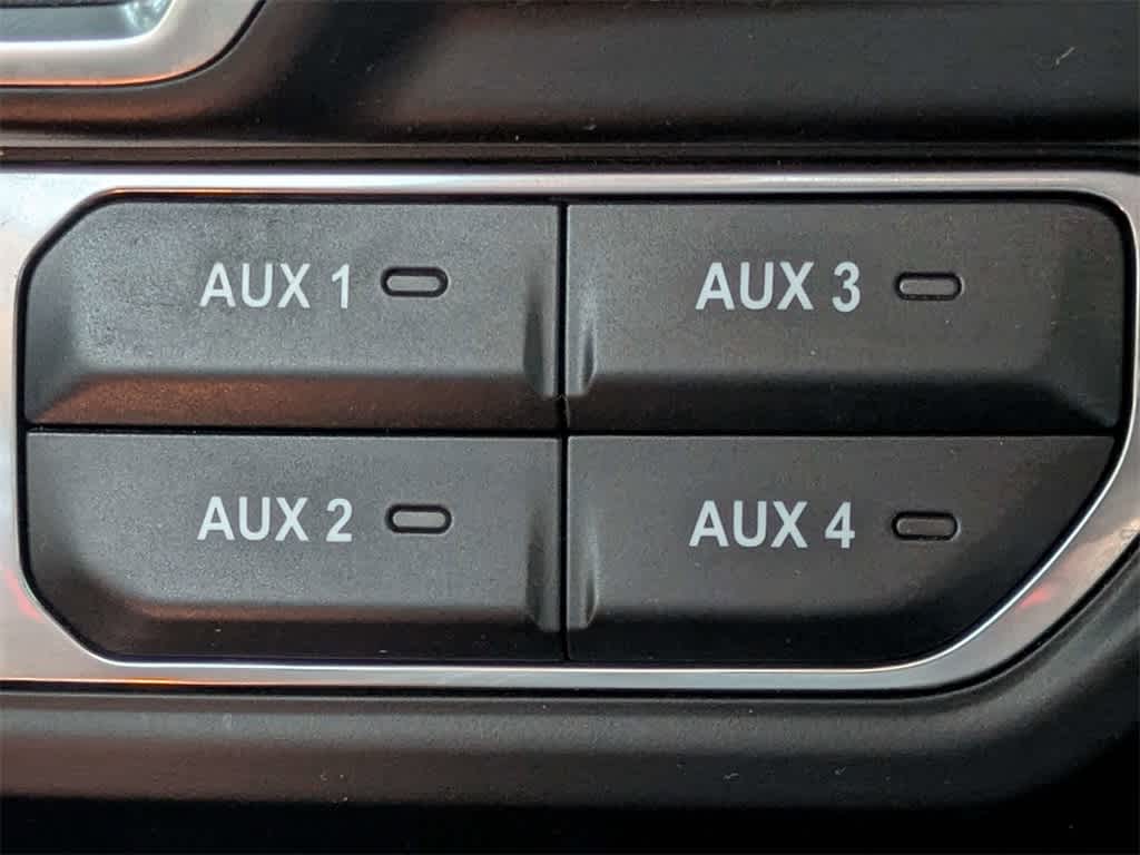 Thumbnail: 2022 Jeep Wrangler - 31