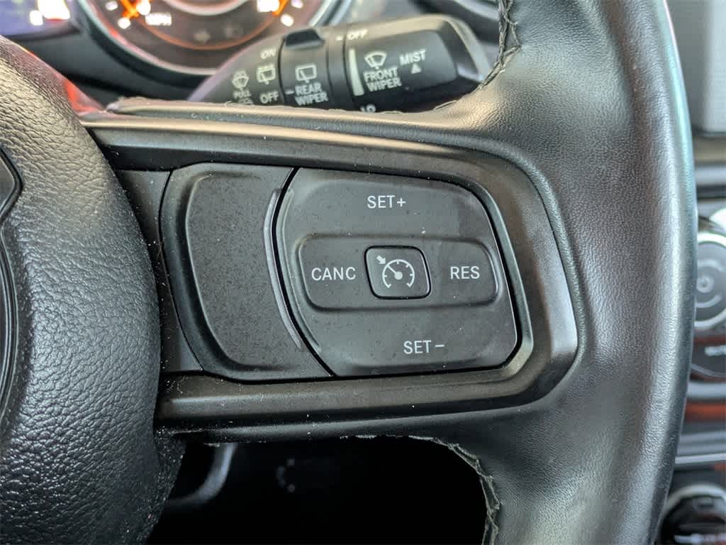 Thumbnail: 2021 Jeep Wrangler - 32