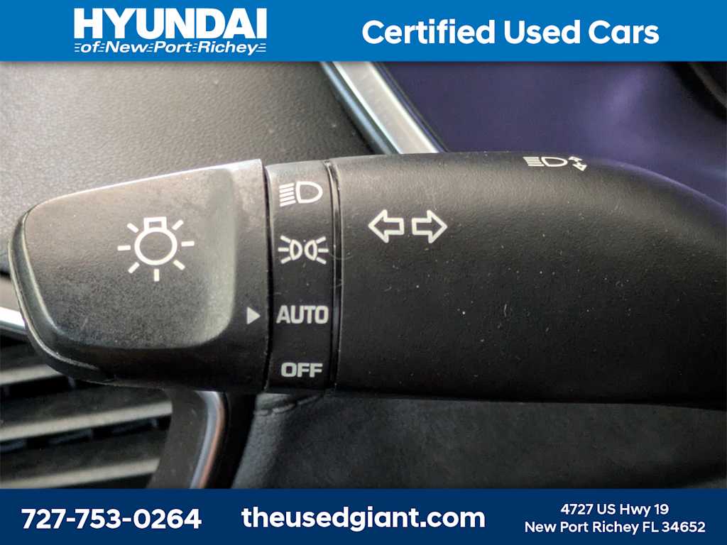 Thumbnail: 2019 Hyundai Santa Fe - 25