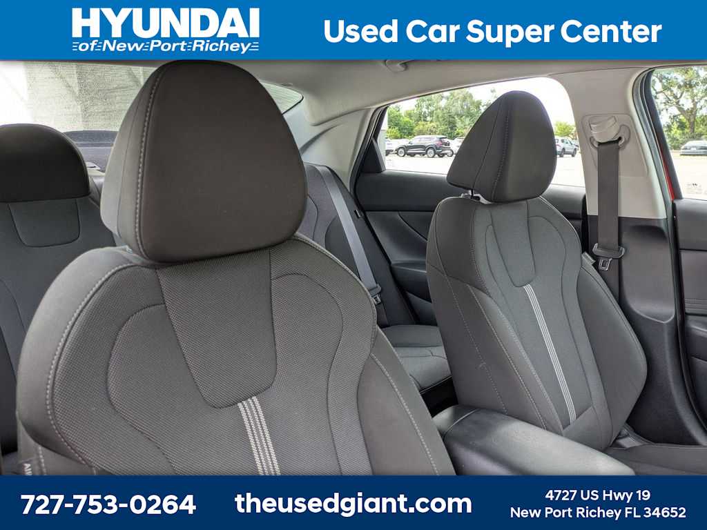 Thumbnail: 2024 Hyundai Elantra - 6